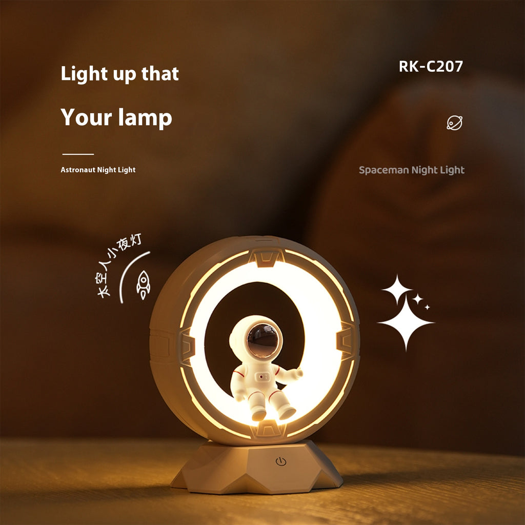 Creative Astronaut LED Small Night Lamp / Pink
